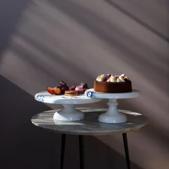 Royal Copenhagen Blå Mega Riflet fad på fod 23 cm