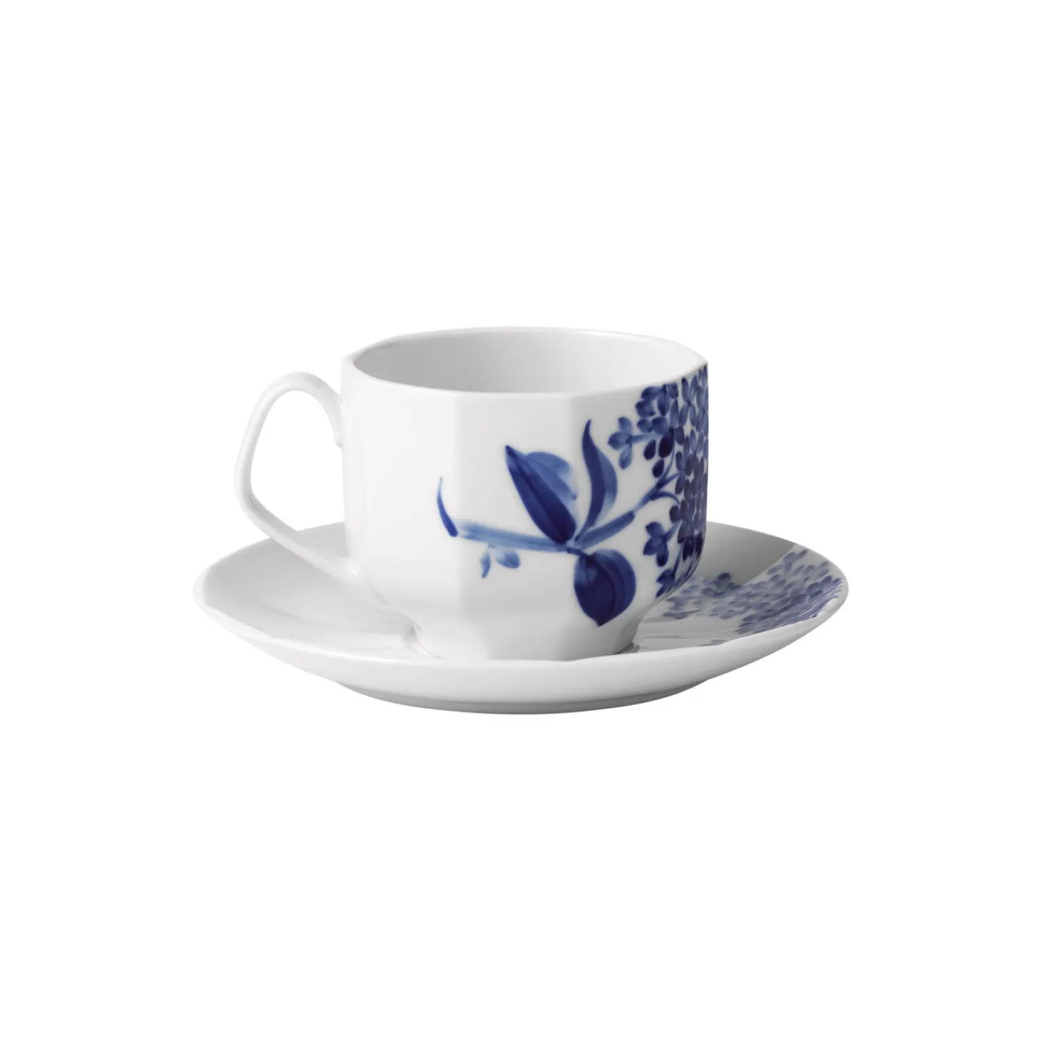 Royal Copenhagen Blomst kop med underkop syren
