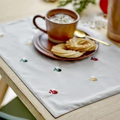 Södahl Dækkeserviet Christmas Hearts Embroidery 2-pk, red