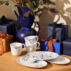 Royal Copenhagen Gifts With History asiet 23,5 cm, 3 stk.