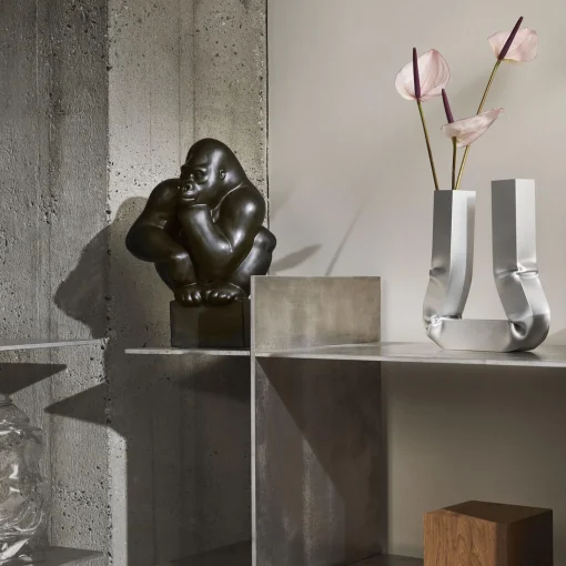 Royal Copenhagen Gorilla figur Hovedet hvilende på hånden