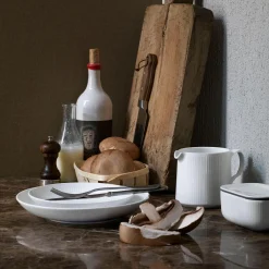 Royal Copenhagen Hvid Riflet smørskål med låg