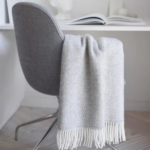 Røros Tweed KATTEFOT Throw,