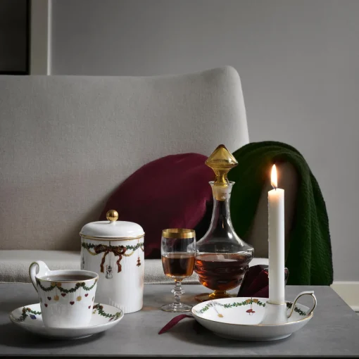 Royal Copenhagen Stjerne Riflet Jul højhankskop og underkop 27 cl