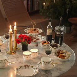Royal Copenhagen Stjerne Riflet Jul serveringskop 30 cl, 2 stk